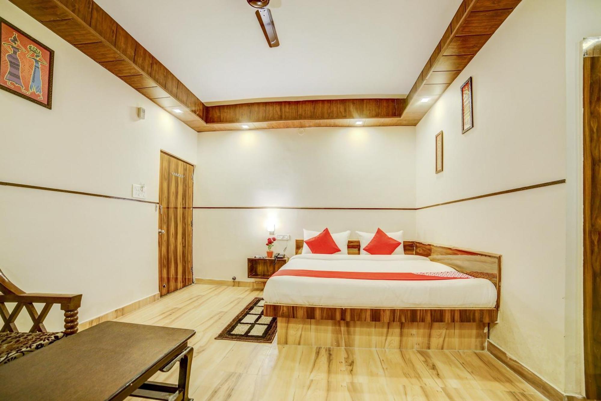 โอโย 47759 โฮเต็ล Vip Hotel โกตา ภายนอก รูปภาพ