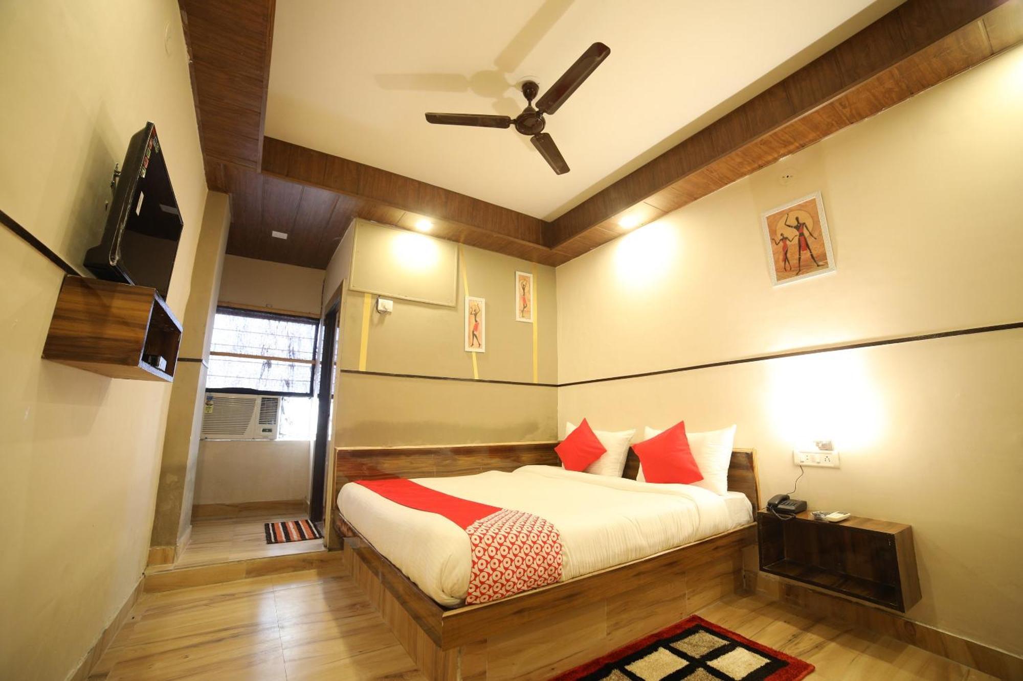 โอโย 47759 โฮเต็ล Vip Hotel โกตา ภายนอก รูปภาพ